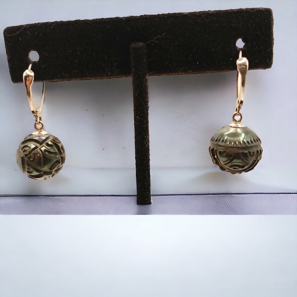 14 Kt White Gold 12.5-13MM Hand Carved Tahitian Pearl Leverback Earrings